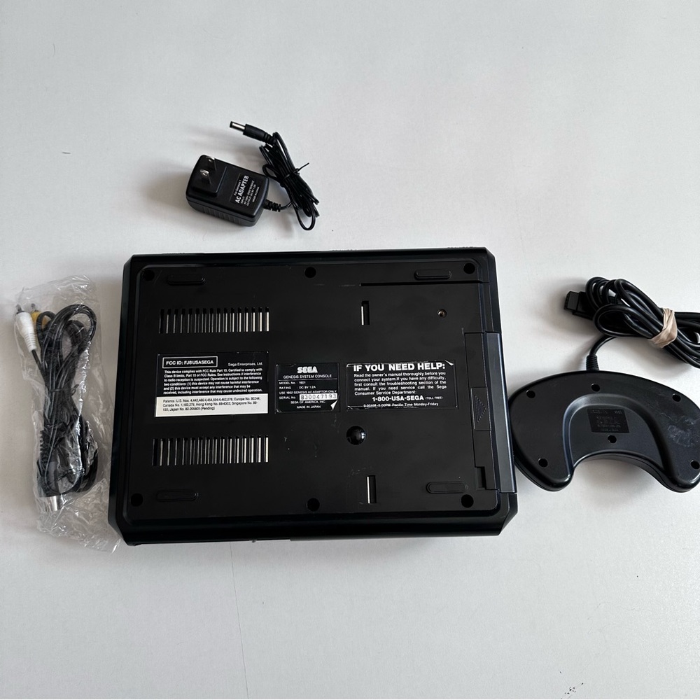 Sega Genesis Console With Control - Picture 3 of 4